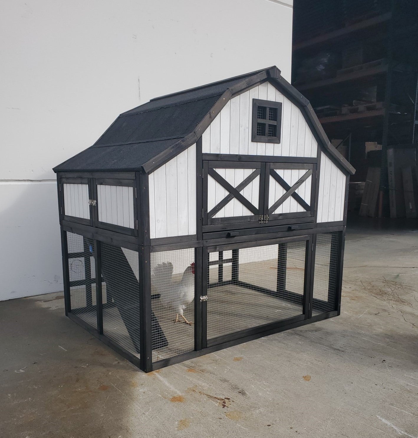 Rugged Ranch™ Omaha Chicken Coop (up to 10 chickens)