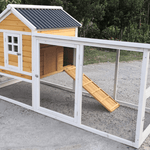 Rugged Ranch™ Laredo Wood Chicken Coop (Up to 5 chickens)