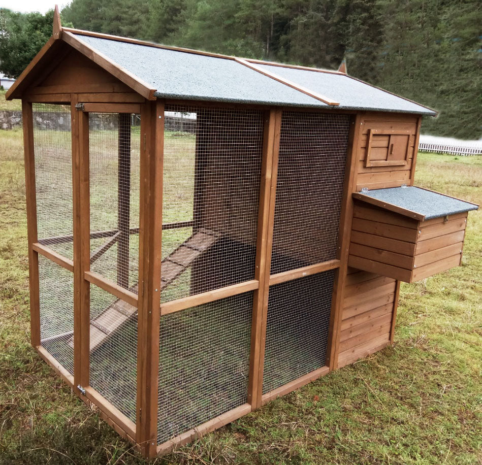 Rugged Ranch™ Pueblo Grande Walk-In Coop (up to 10 chickens)